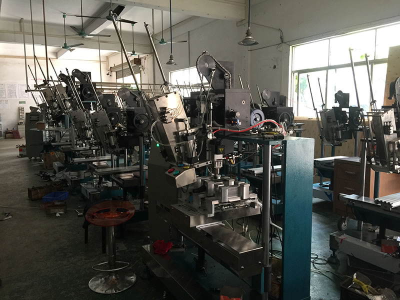 a just finished 2-axis 3-head brush machine.jpg