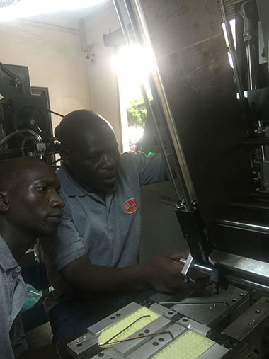 Kenyan technicians were checking spare parts.jpg