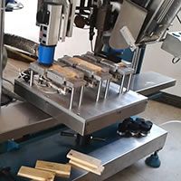 2-axis 3-head wood shoe brush making machine